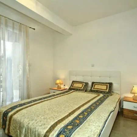 בית נופש Mit Pool- Terrasse Und Parkplatz By Interhome בוג'ה