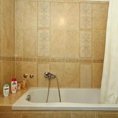 בית נופש Mit Pool- Terrasse Und Parkplatz By Interhome